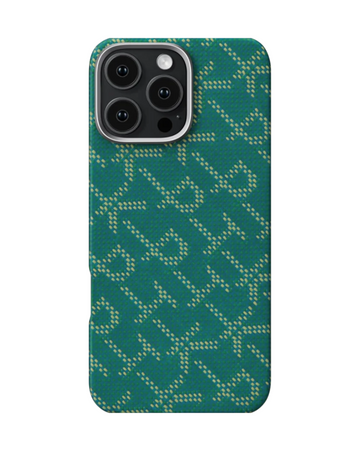 מגן הקרבון הדק והקל בעולם | PITAKA - פיטאקה - Iphone 16 Pro Max - Green/Gold