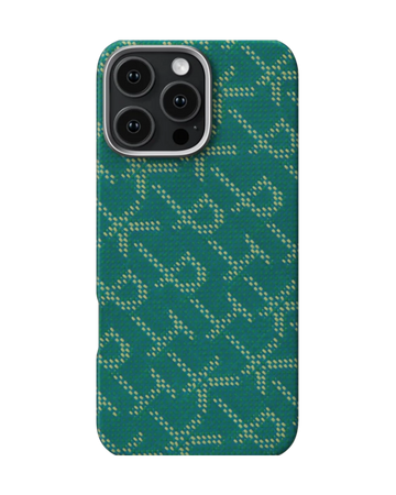 מגן הקרבון הדק והקל בעולם | PITAKA - פיטאקה - Iphone 16 Pro - Green/Gold