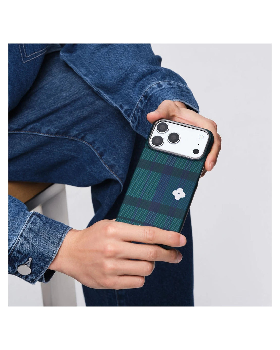 PITAKA Flora in Grid Edge Case iPhone 17 Pro Max Forest Dawn - מגן סיב ארמיד פרימיום לאייפון 17 פרו מקס
