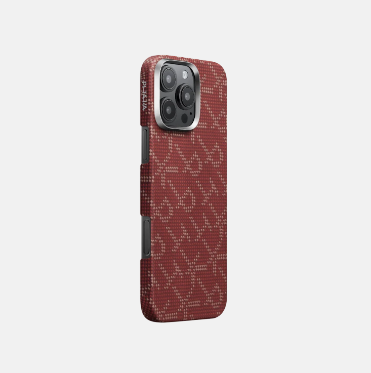 מגן הקרבון הדק והקל בעולם | PITAKA - פיטאקה - Iphone 16 Pro - RED/GOLD