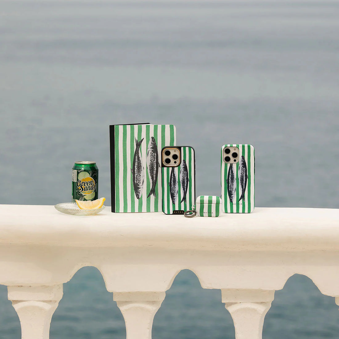 BURGA TOUGH | SARDINHAS - כיסוי אופנתי לאייפון 17 פרו מקס