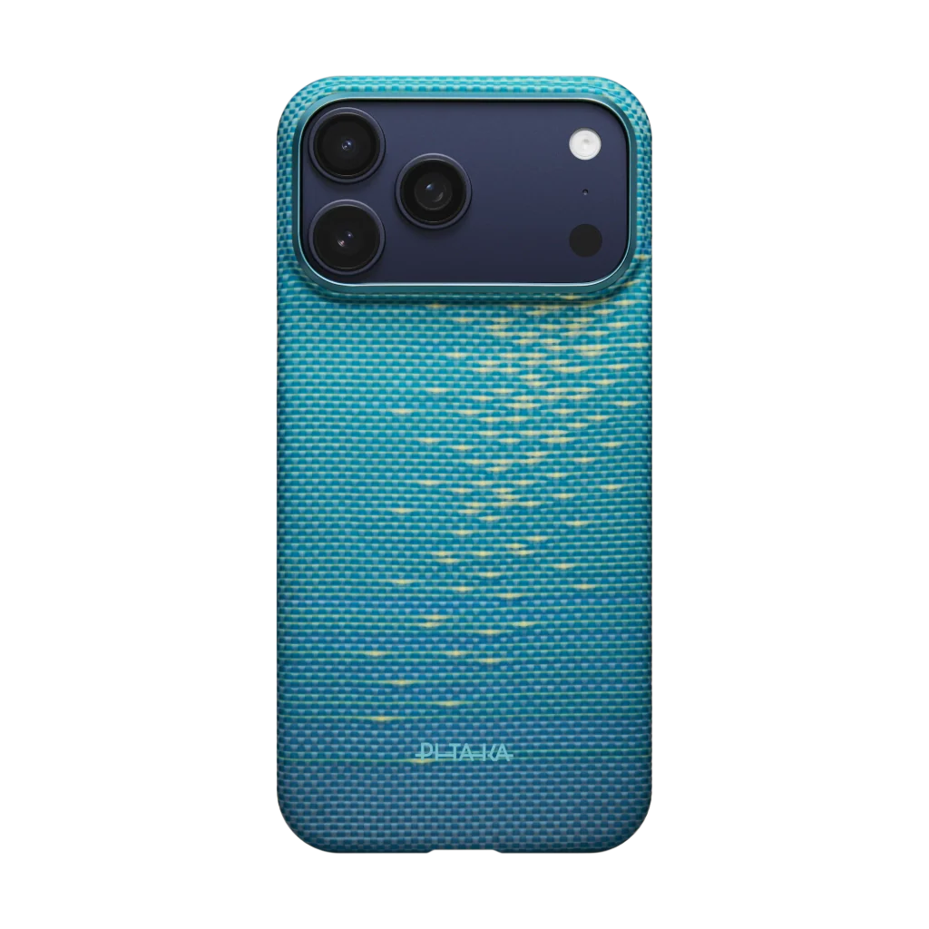 Glints of Gold Edge Case | iPhone 17 Pro Max - כיסוי קרבון פיטאקה | Lucid Blue (PitaTap™)