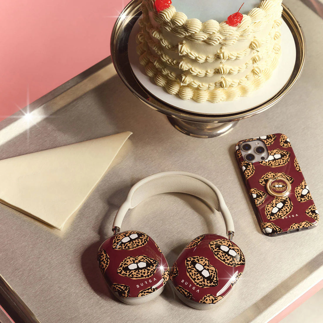 BURGA TOUGH | WILD CARD  - כיסוי אופנתי לאייפון 15 פרו מקס