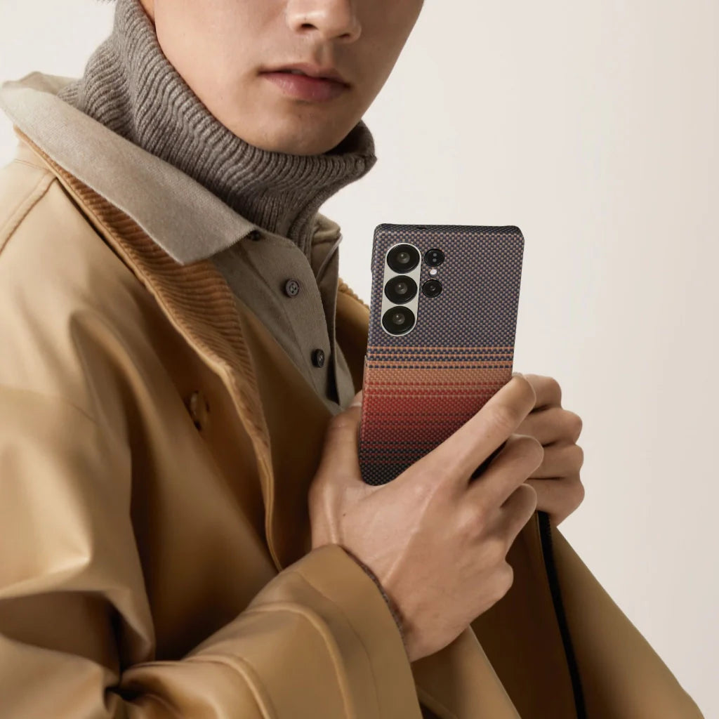 S25+ | Sunset מגן הקרבון הדק והקל בעולם | PITAKA - פיטאקה