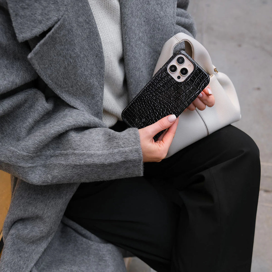 BURGA TOUGH | Reaper's Touch - כיסוי אופנתי לאייפון 16 פרו