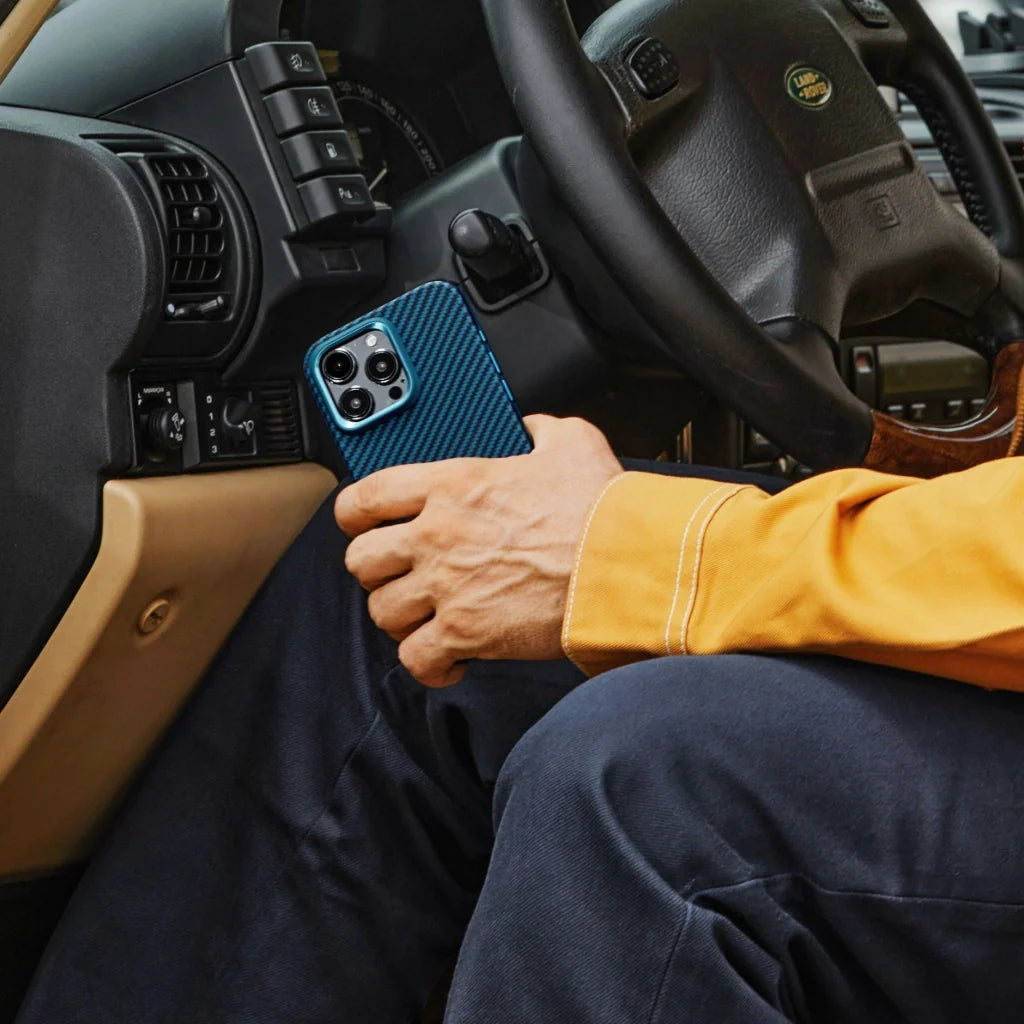 PITAKA Protective - פיטאקה - Iphone 15 pro max  - blue | מגן הקרבון הדק והקל בעולם