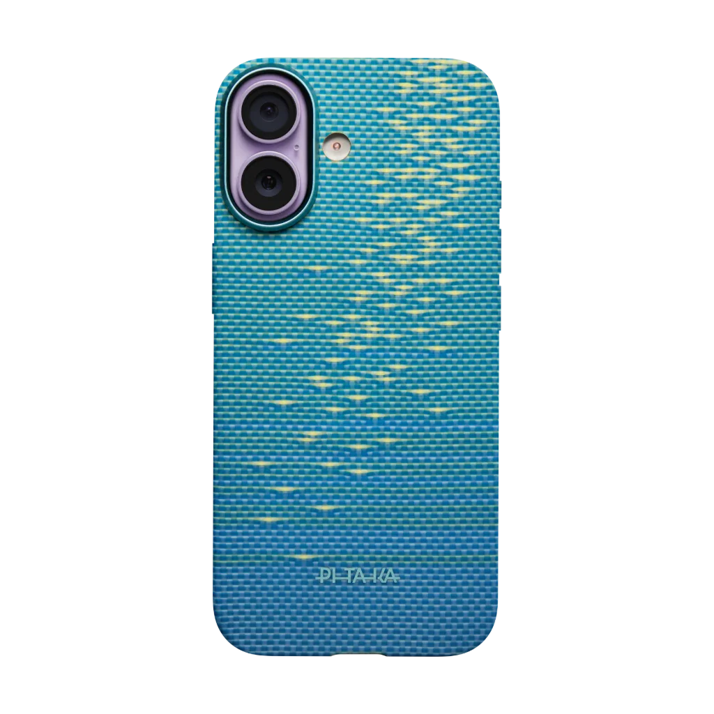 Glints of Gold Edge Case | iPhone 17 - כיסוי קרבון פיטאקה | Golden Glint (PitaTap™)