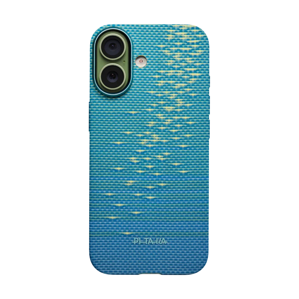 Glints of Gold Edge Case | iPhone 17 - כיסוי קרבון פיטאקה | Golden Glint (PitaTap™)