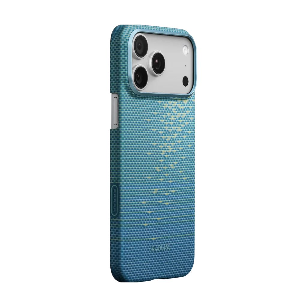 Glints of Gold Edge Case | iPhone 17 Pro Max - כיסוי קרבון פיטאקה | Lucid Blue (PitaTap™)