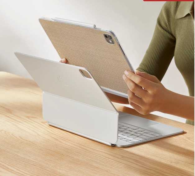 PItaka Case | iPad Pro 13 (M4) | Yellow | Carbon כיסוי לאייפד פיטאקה צהוב קרבון