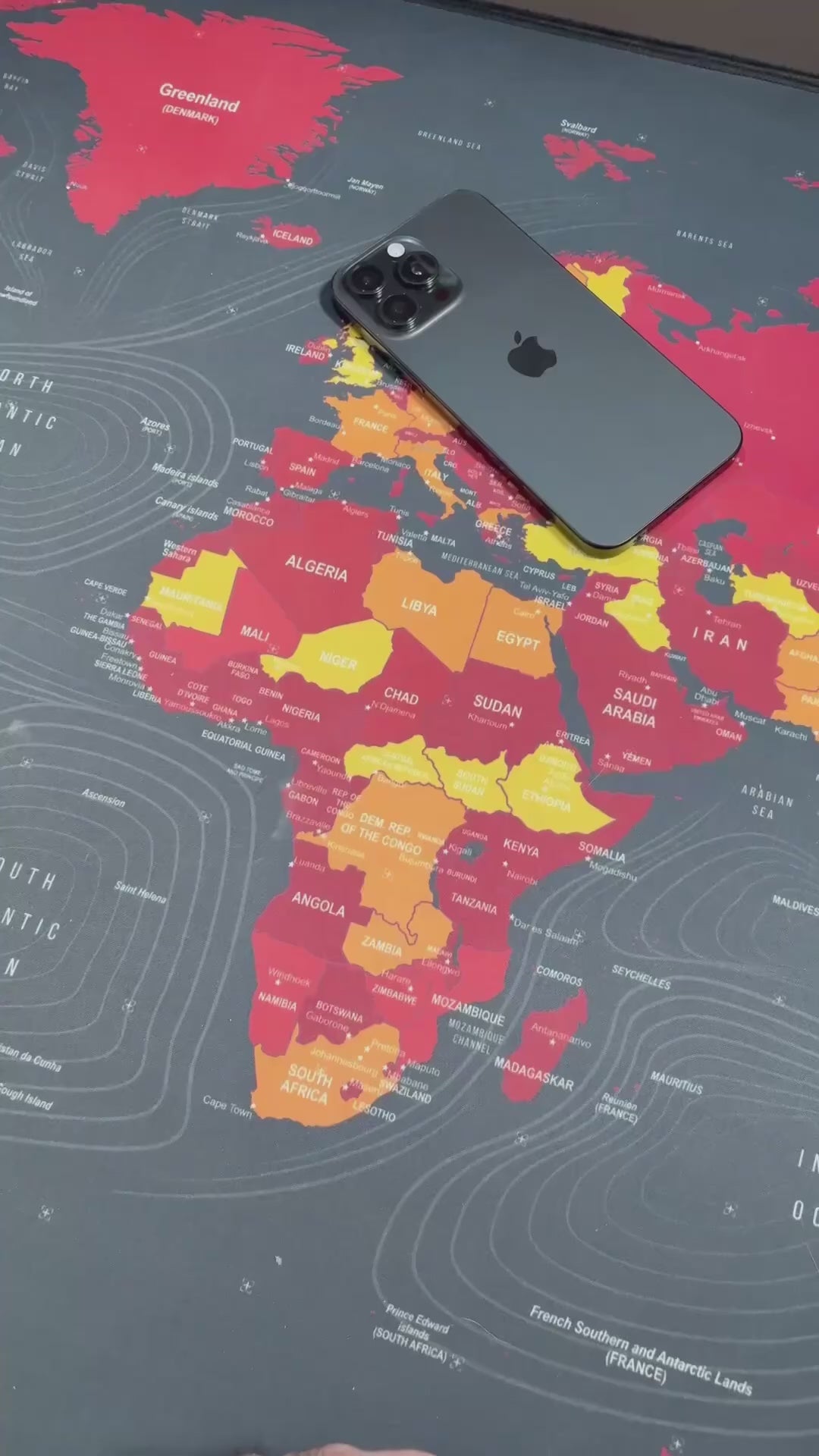 Iphone 16 Pro Max - Ultra Black | מגן הקרבון הדק והקל בעולם | PITAKA - פיטאקה