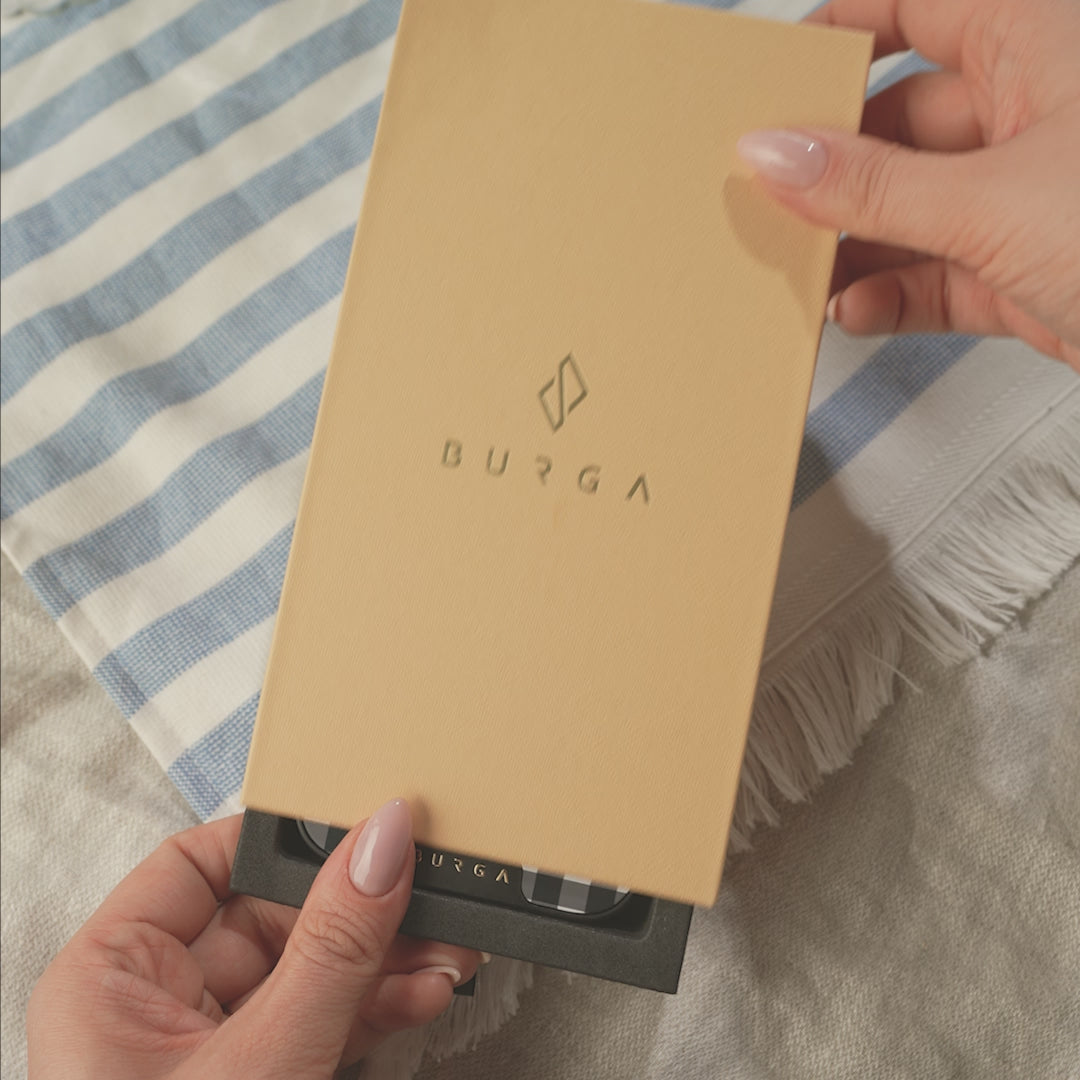 BURGA ELITE DARK | TEA TIME - כיסוי אופנתי לאייפון 17