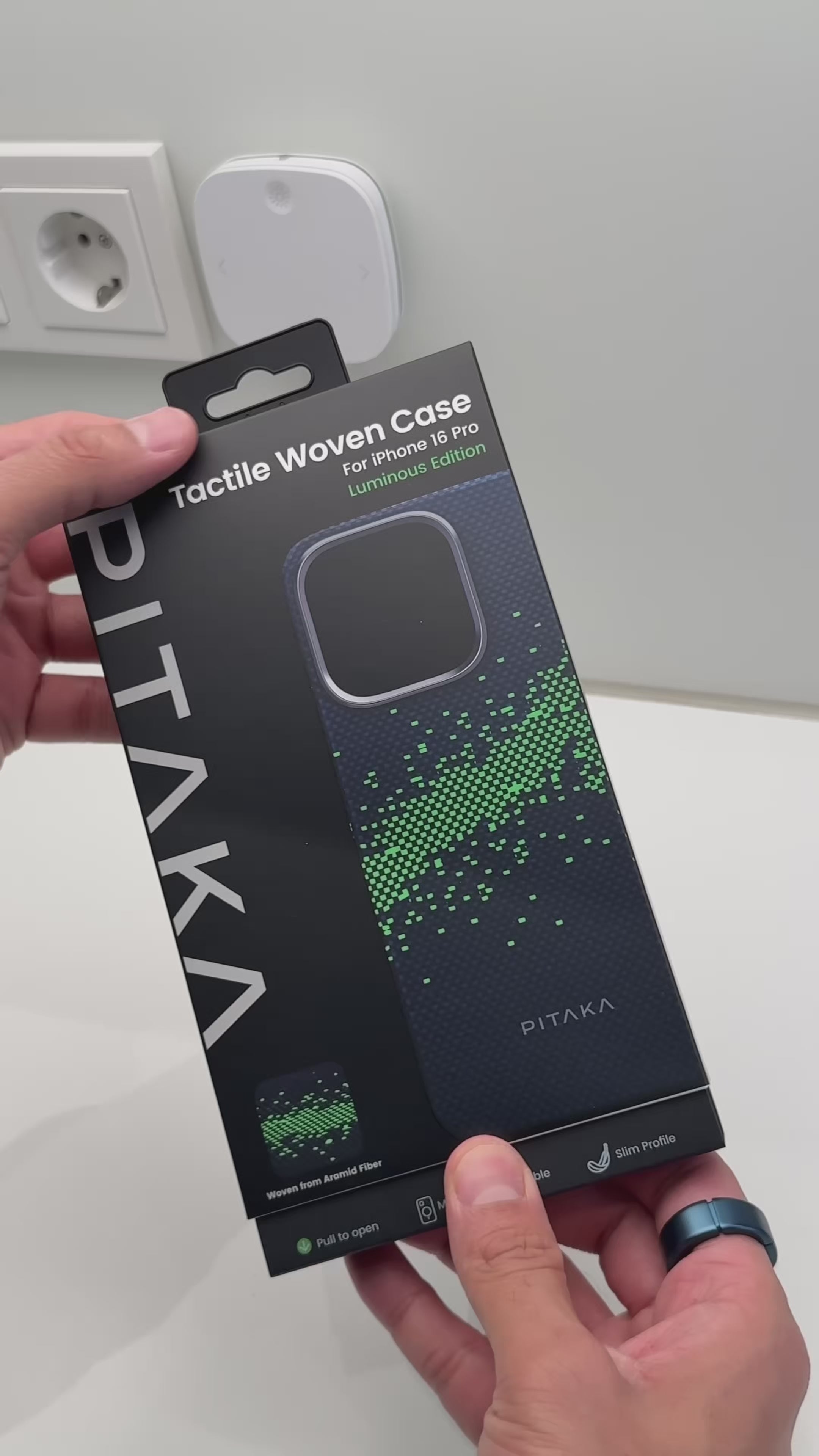 Iphone 16 Pro Max - StarPeak | מגן הקרבון הדק והקל בעולם | PITAKA - פיטאקה