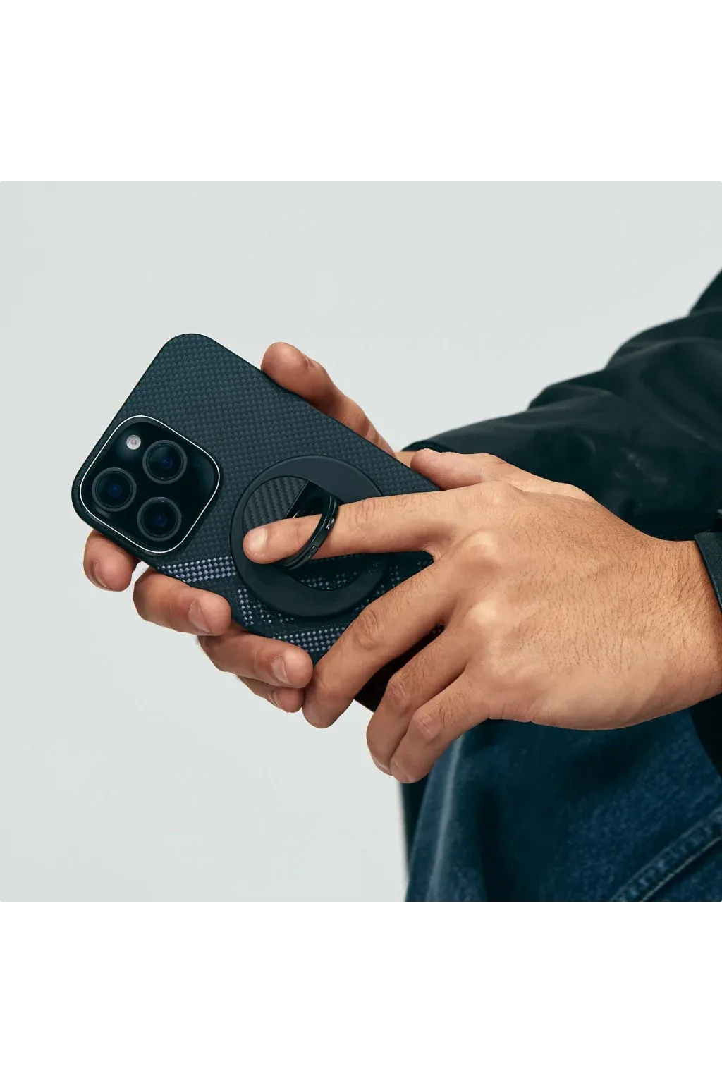 Iphone 16 Pro Max - Ultra Black | מגן הקרבון הדק והקל בעולם | PITAKA - פיטאקה