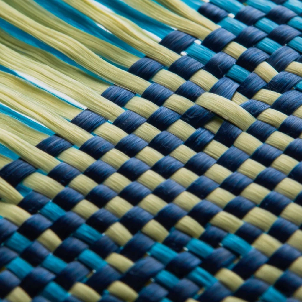 Iphone 16 Pro - StarPeak Milky | מגן הקרבון הדק והקל בעולם | PITAKA - פיטאקה