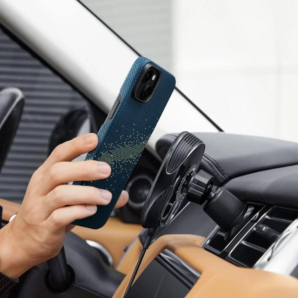 Iphone 15 Pro StarPeak | מגן הקרבון הדק והקל בעולם | PITAKA - פיטאקה