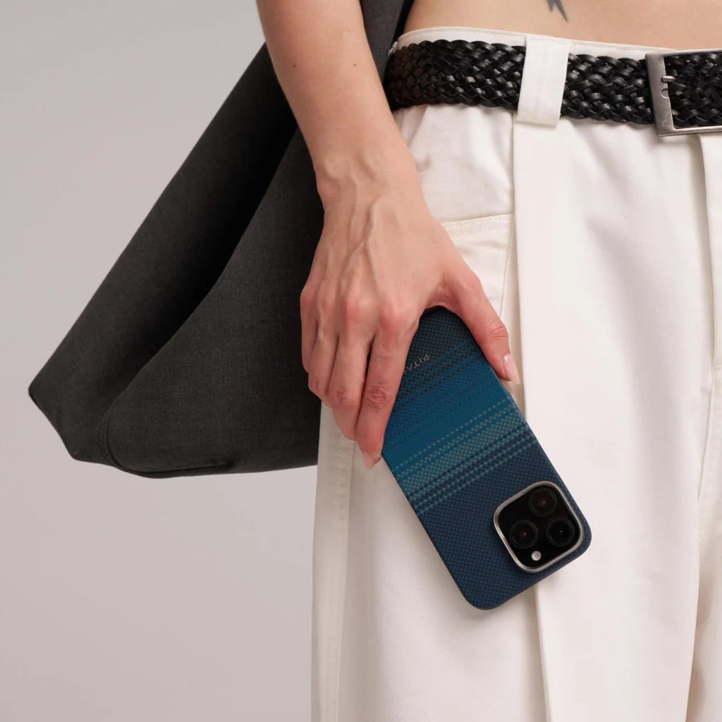 Iphone 16 Pro Max - Moonrise | מגן הקרבון הדק והקל בעולם | PITAKA - פיטאקה